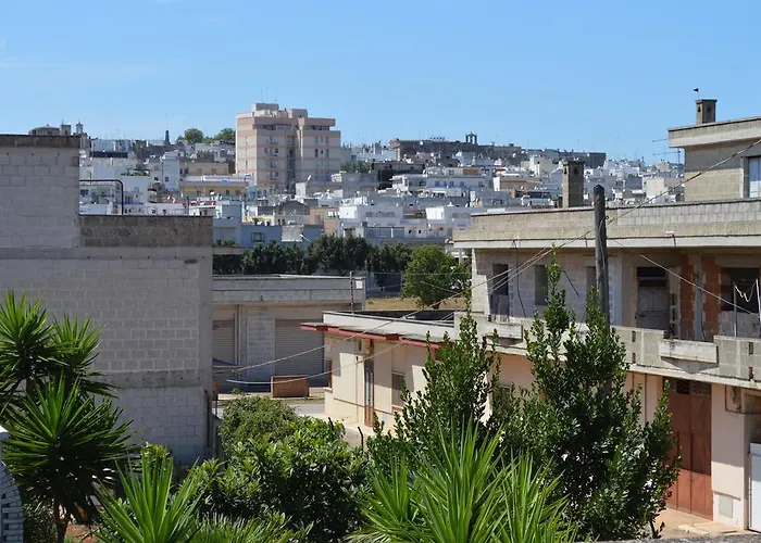 Delfinia בית הארחה